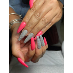 Manicure services - Sol y Luna