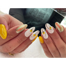 Manicure services - Sol y Luna