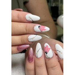 Servicios de manicura - Sol y Luna